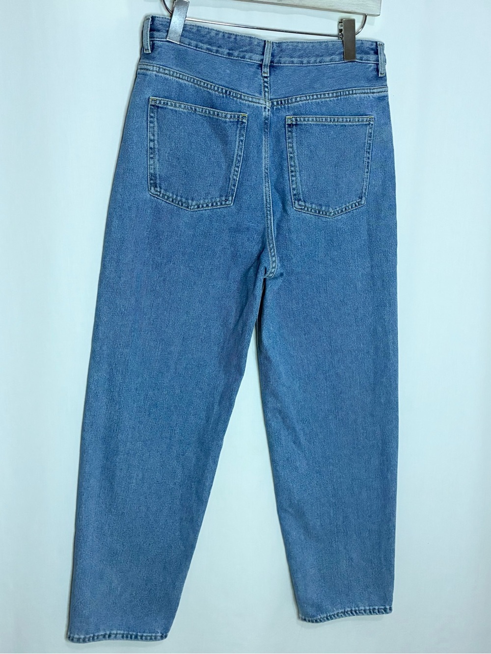 COS Arch Tapered Jeans - Picture 4 of 7